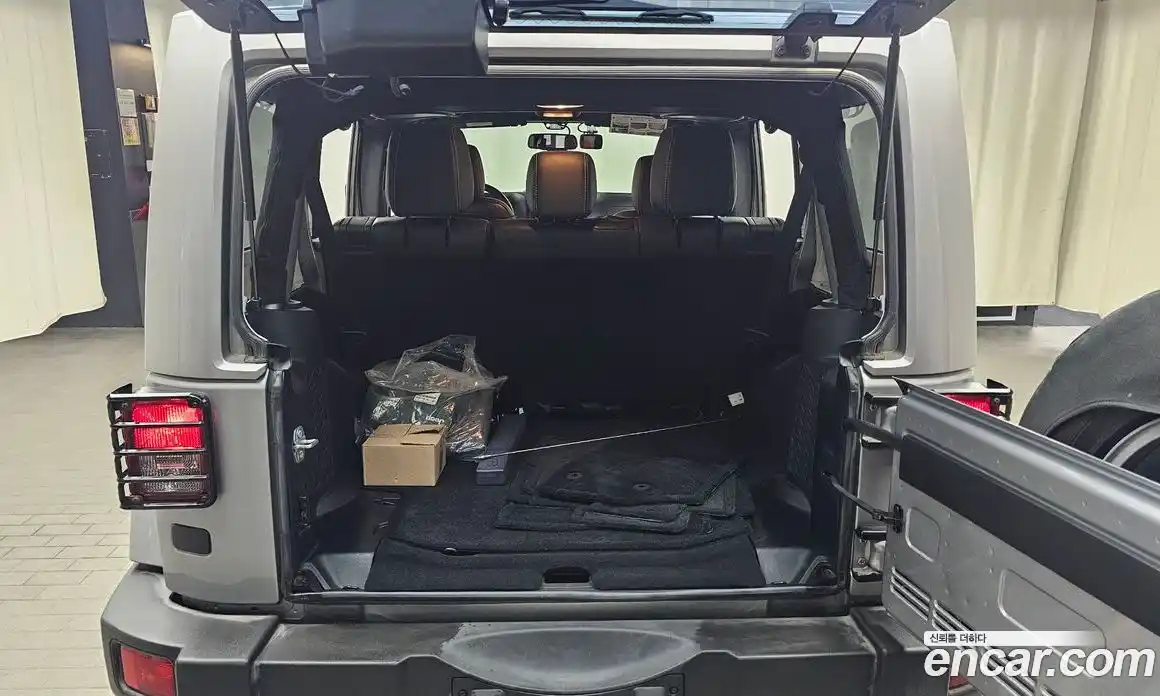 Jeep Wrangler 2017 3.6 гидро в Москве № 1424333, фото 20
