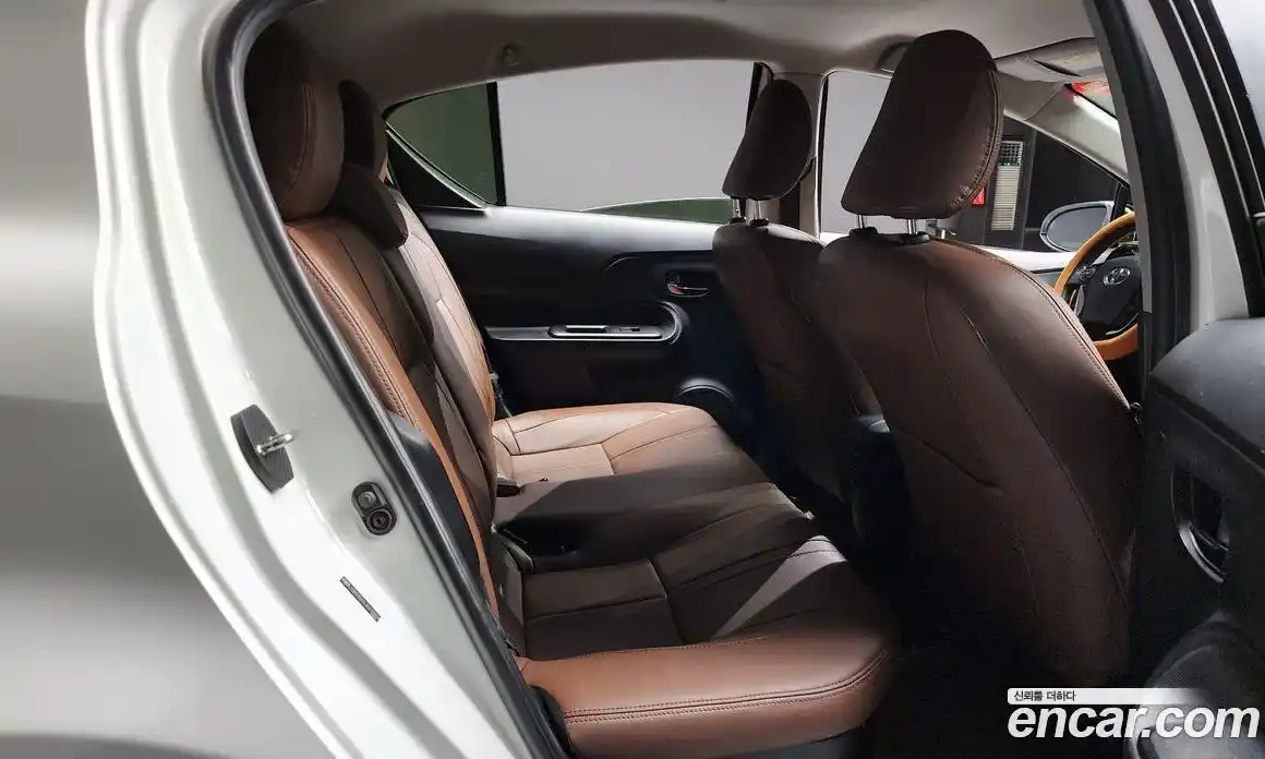 Toyota Prius 2018 1.5 гидро в Москве № 1424519, фото 11