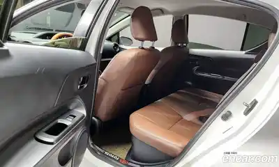 Toyota Prius 2018 1.5 гидро в Москве № 1424519, миниатюра 12