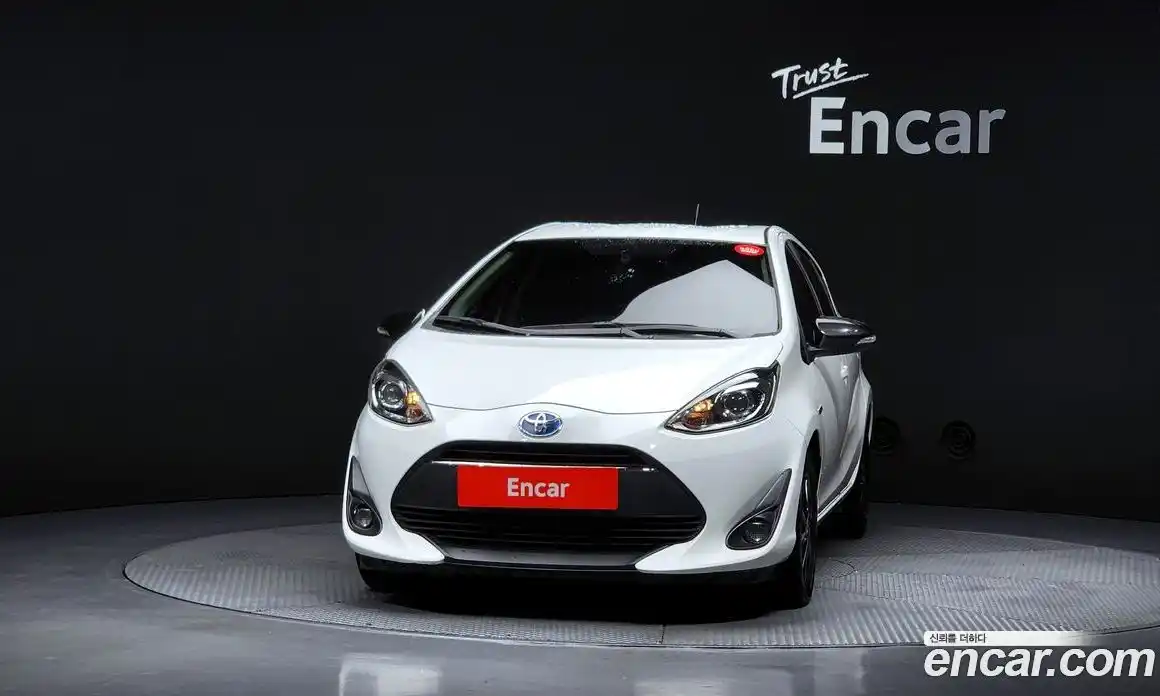 Toyota Prius 2018 1.5 гидро в Москве № 1424519, фото 3