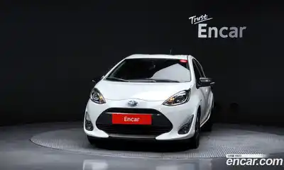 Toyota Prius 2018 1.5 гидро в Москве № 1424519, миниатюра 3