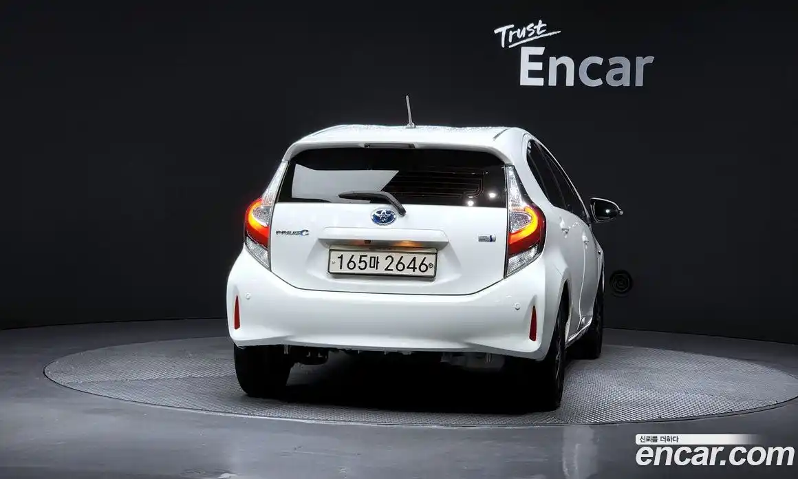 Toyota Prius 2018 1.5 гидро в Москве № 1424519, фото 4