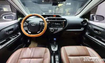 Toyota Prius 2018 1.5 гидро в Москве № 1424519, миниатюра 7