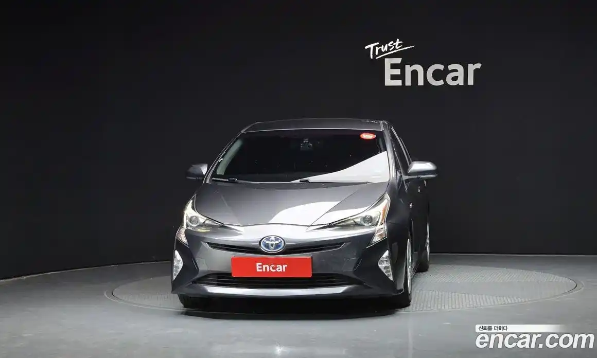 Toyota Prius 2018 1.8 гидро в Москве № 1424541, фото 3