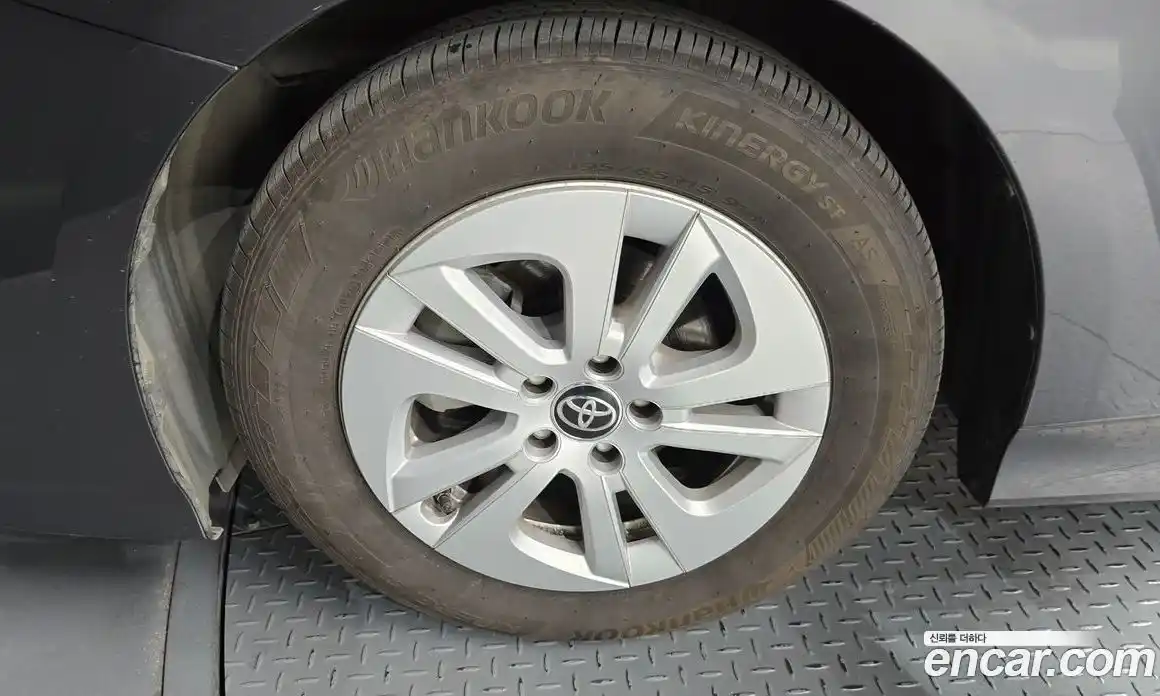 Toyota Prius 2018 1.8 гидро в Москве № 1424541, фото 5