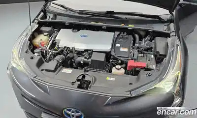 Toyota Prius 2018 1.8 гидро в Москве № 1424541, миниатюра 6