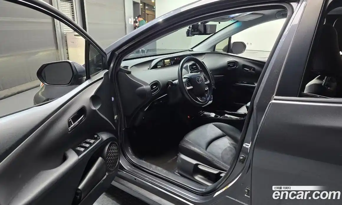 Toyota Prius 2018 1.8 гидро в Москве № 1424541, фото 10