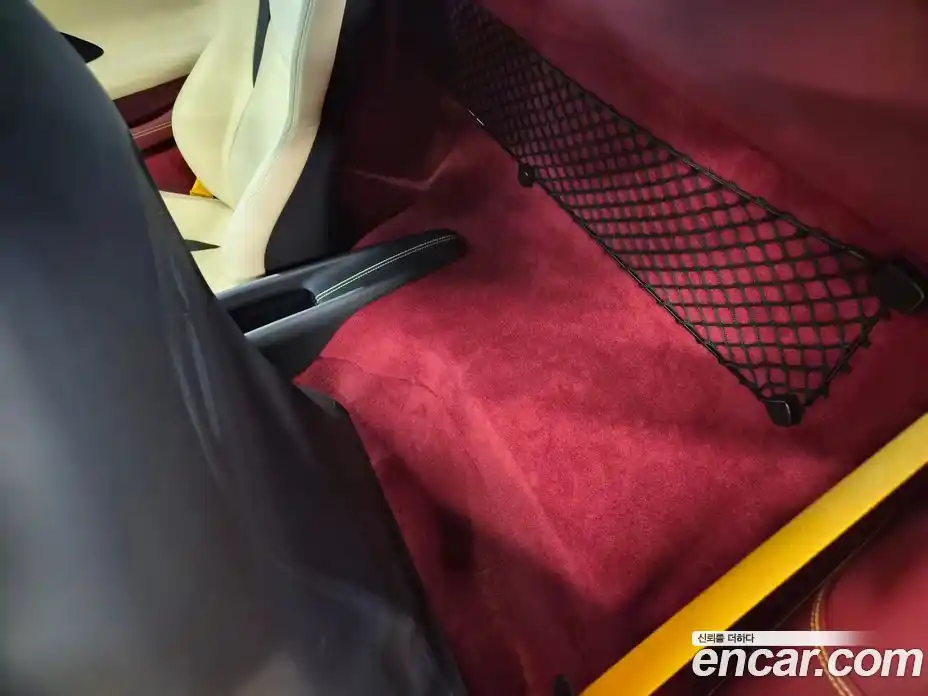 Ferrari 296 2024 3.0 гидро в Москве № 1424898, фото 11