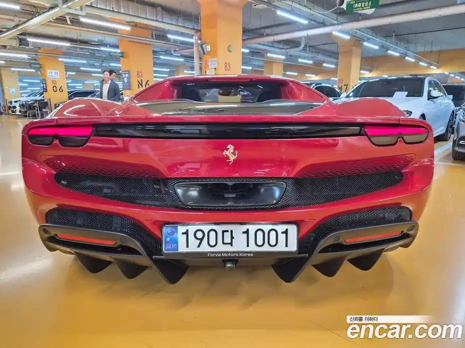 Ferrari 296 2024 3.0 гидро в Москве № 1424898, фото 14