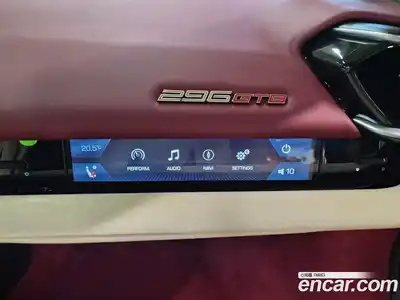 Ferrari 296 2024 3.0 гидро в Москве № 1424898, миниатюра 10