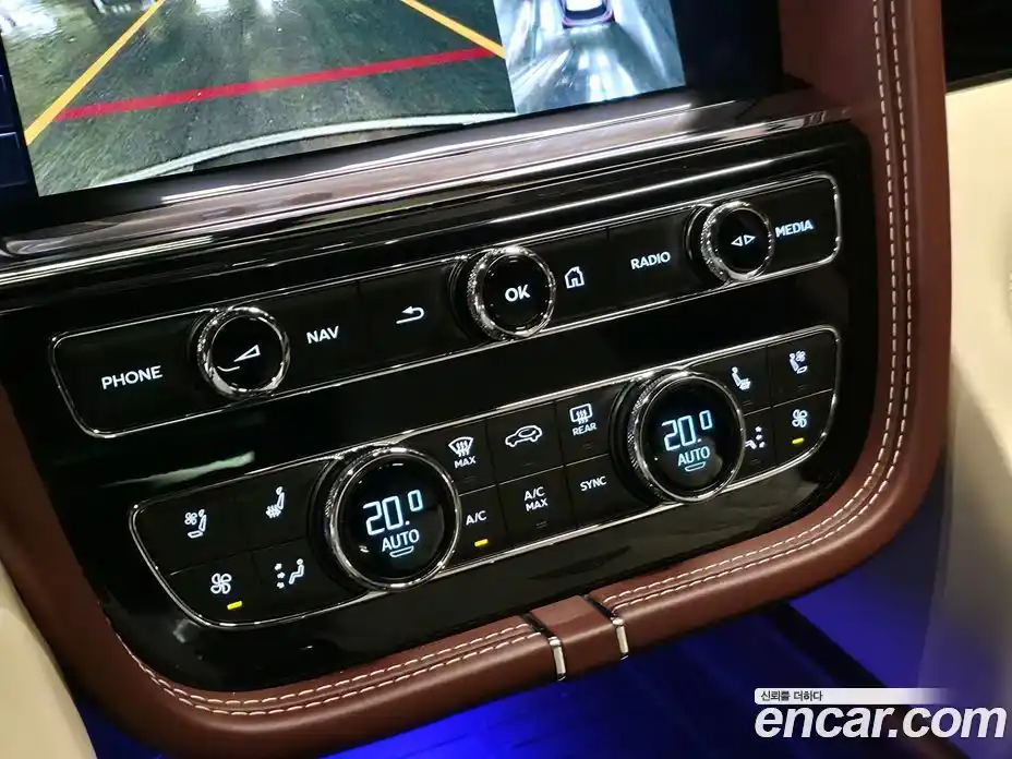 Bentley Bentayga 2021 4.0 гидро в Москве № 1424948, фото 13