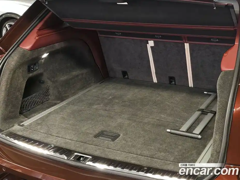 Bentley Bentayga 2021 4.0 гидро в Москве № 1424948, фото 17