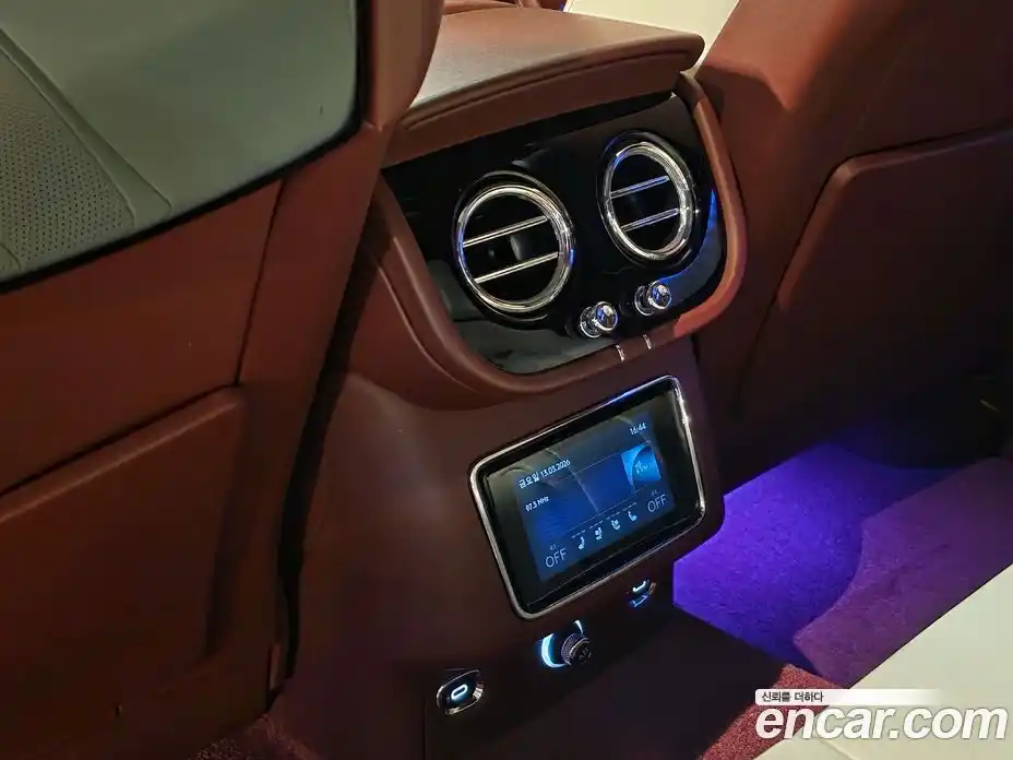 Bentley Bentayga 2021 4.0 гидро в Москве № 1424948, фото 20