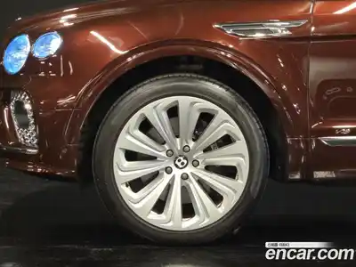 Bentley Bentayga 2021 4.0 гидро в Москве № 1424948, миниатюра 5