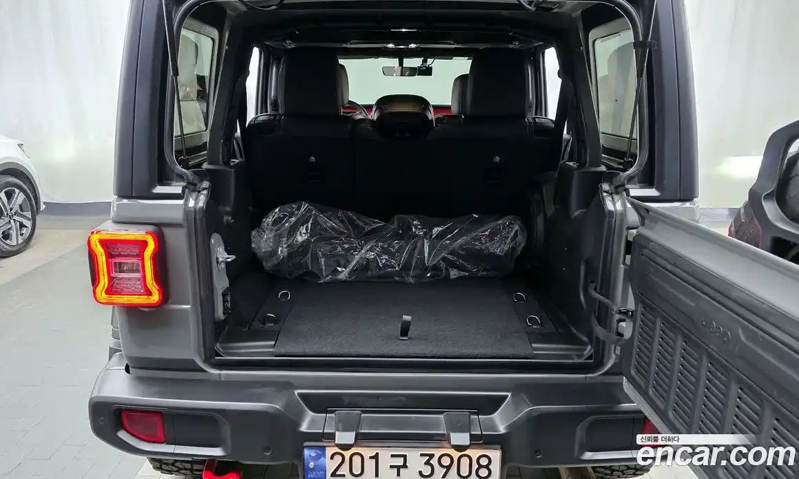 Jeep Wrangler 2023 2.0 гидро в Москве № 169455, фото 20