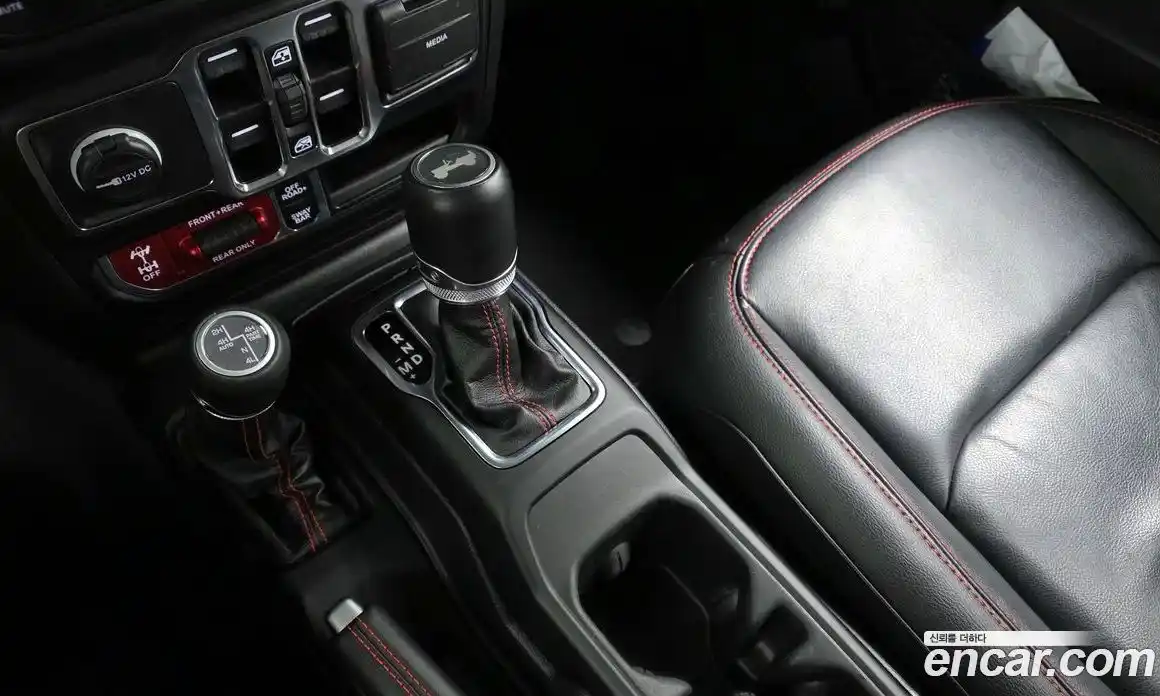 Jeep Wrangler 2023 2.0 гидро в Москве № 169455, фото 9