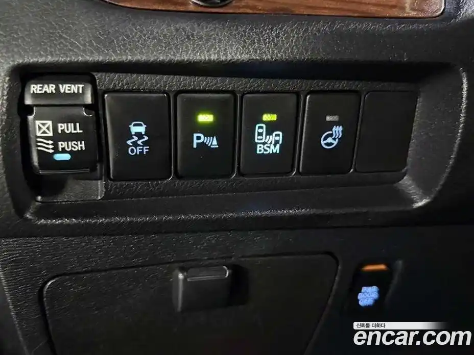Toyota Sienna 2017 3.5 гидро в Москве № 170372, фото 13