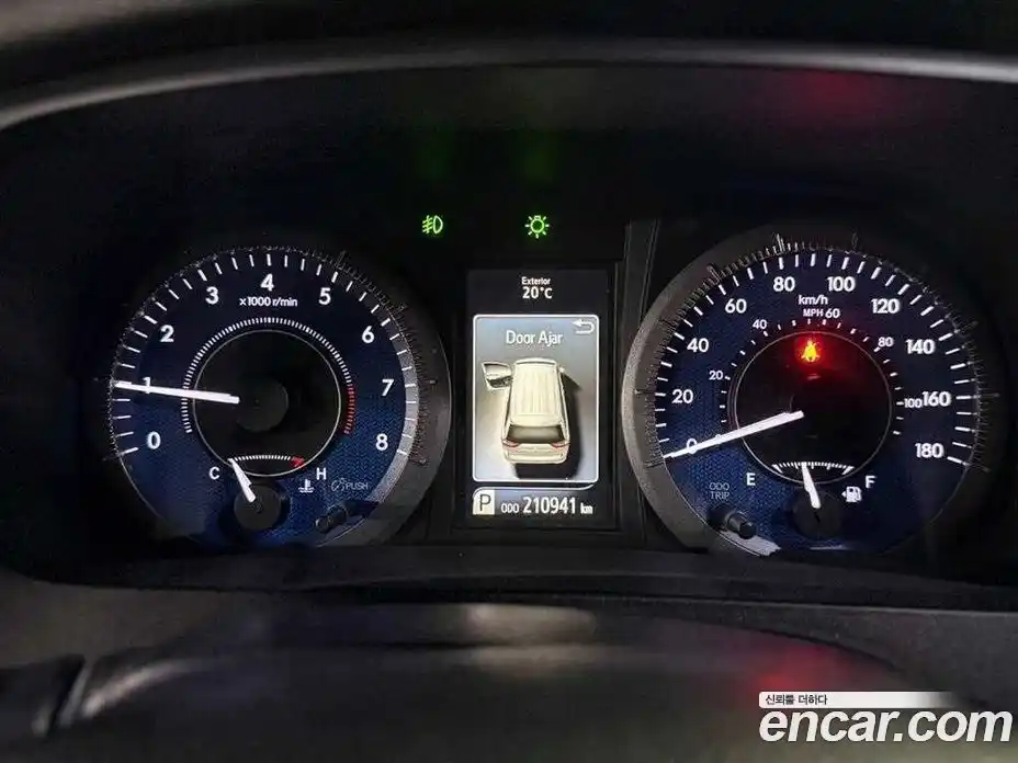 Toyota Sienna 2017 3.5 гидро в Москве № 170372, фото 14