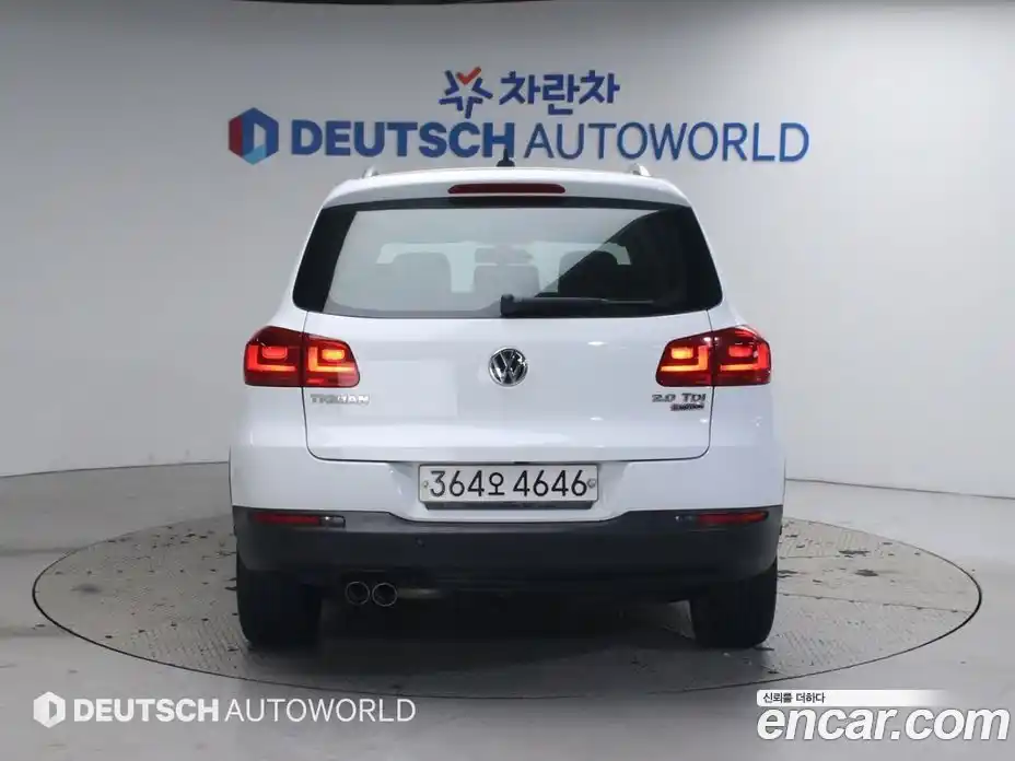 Volkswagen Tiguan 2015 2.0 гидро в Москве № 199313, фото 4
