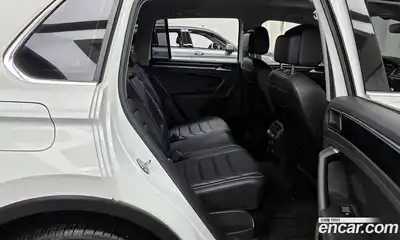 Volkswagen Tiguan 2022 2.0 гидро в Москве № 214972, миниатюра 12