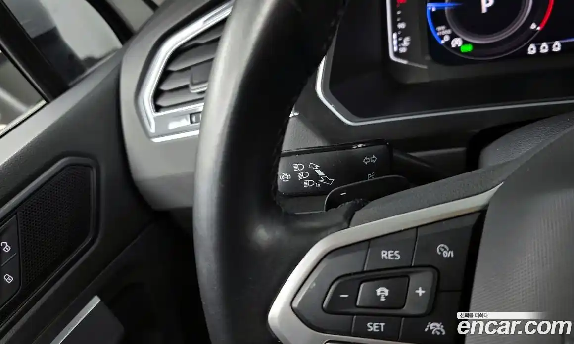 Volkswagen Tiguan 2022 2.0 гидро в Москве № 214972, фото 19