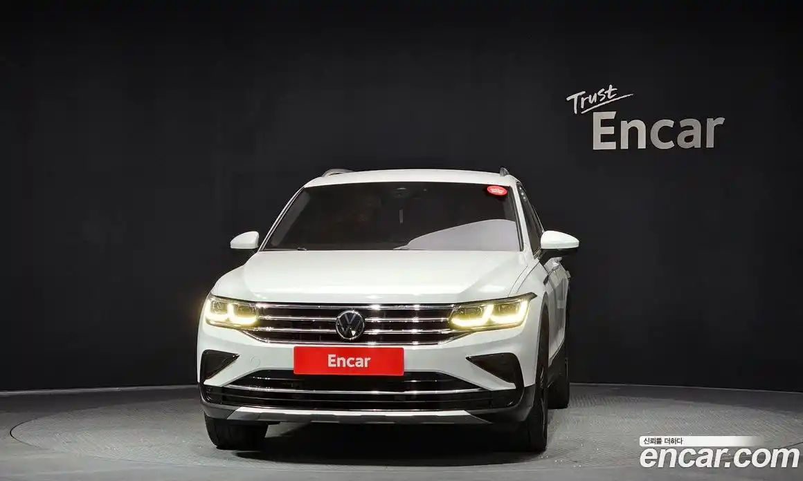 Volkswagen Tiguan 2022 2.0 гидро в Москве № 214972, фото 3