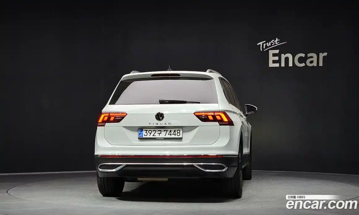 Volkswagen Tiguan 2022 2.0 гидро в Москве № 214972, фото 4