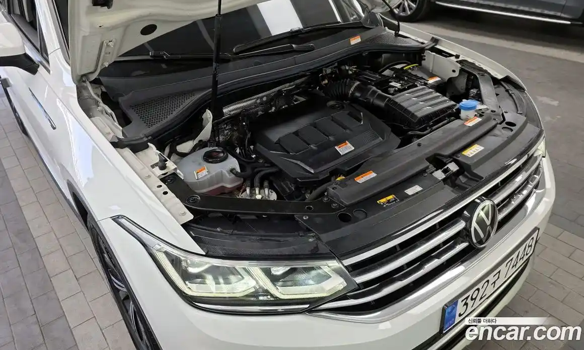 Volkswagen Tiguan 2022 2.0 гидро в Москве № 214972, фото 6