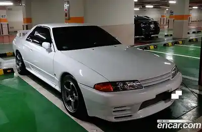 Nissan Skyline, 1989