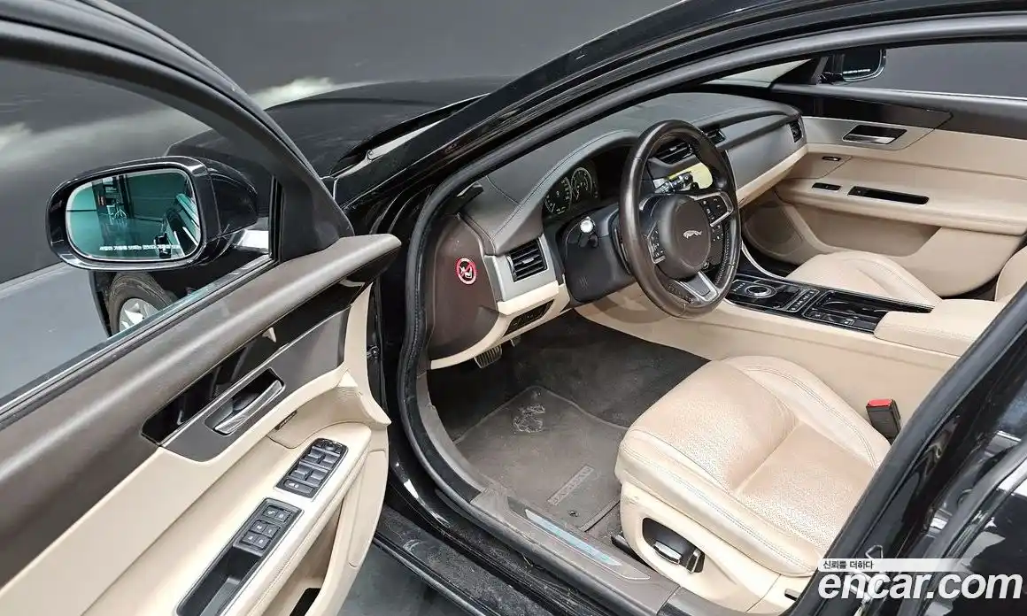 Jaguar XF 2019 2.0 гидро в Москве № 320145, фото 12