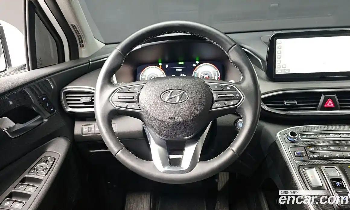 Hyundai Santa Fe 2023 1.6 гидро в Москве № 3994, фото 13