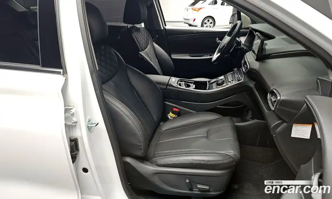 Hyundai Santa Fe 2023 1.6 гидро в Москве № 3994, фото 10