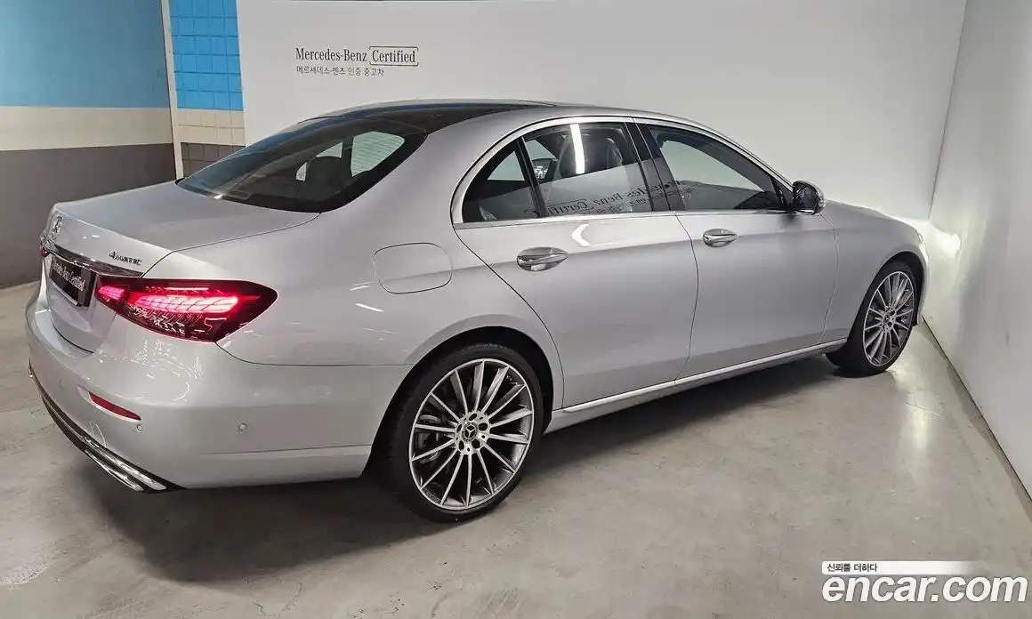 Mercedes-Benz E-Class 2023 3.0 гидро в Москве № 622749, фото 3