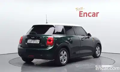 Mini Cooper, 2016