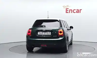 Mini Cooper 2016 1.5 гидро в Москве № 1013987, миниатюра 3
