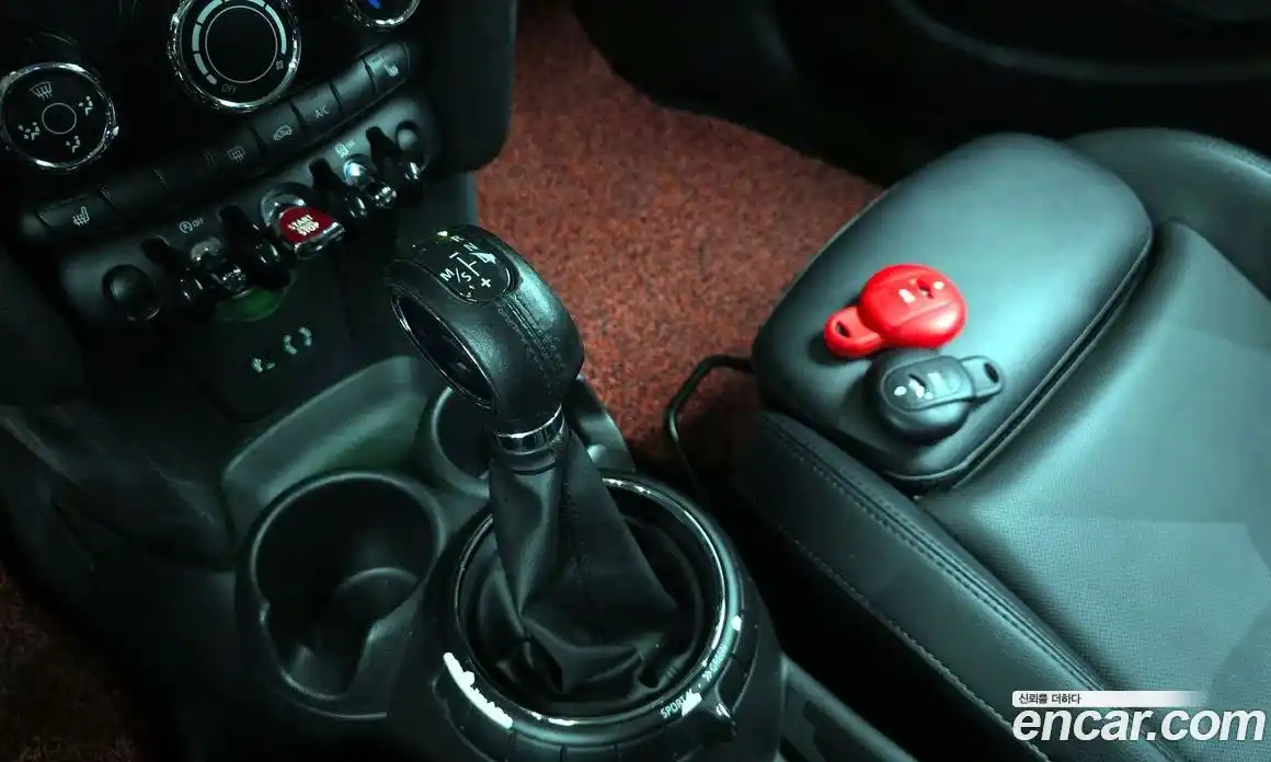 Mini Cooper 2016 1.5 гидро в Москве № 1013987, фото 8