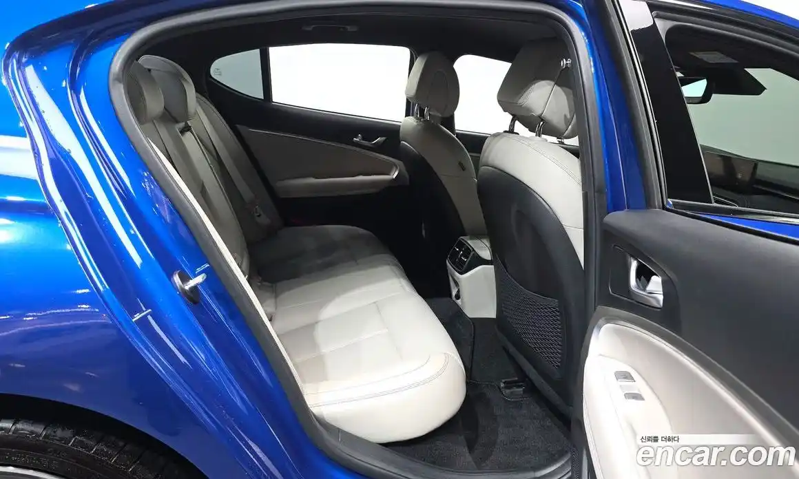 Genesis G70 2022 2.0 Автомат в Москве № 1399632, фото 12