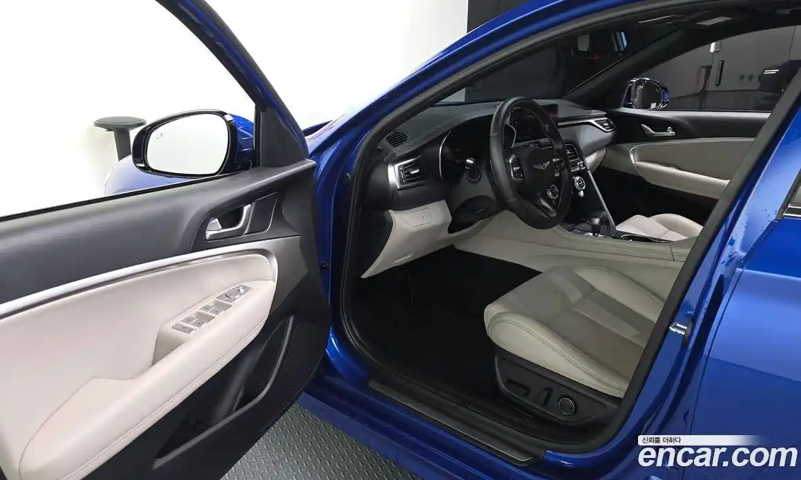 Genesis G70 2022 2.0 Автомат в Москве № 1399632, фото 10