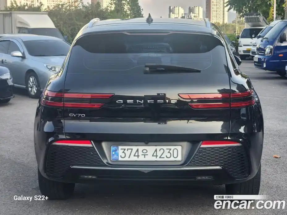 Genesis GV70 2021 2.2 Автомат в Москве № 1399712, фото 3