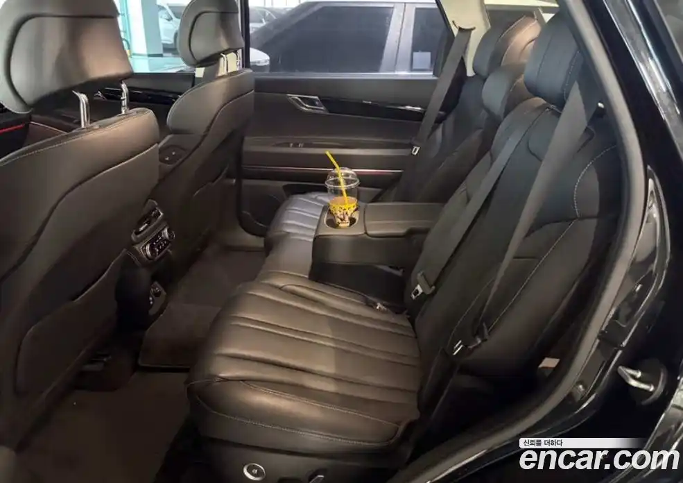 Genesis GV80 2022 3.0 Автомат в Москве № 1399827, фото 12