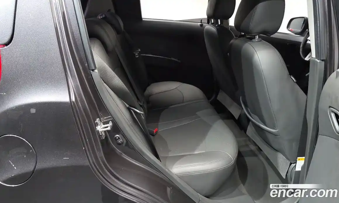 Chevrolet Spark 2014 1.0 гидро в Москве № 1400929, фото 11