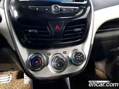 Chevrolet Spark 2015 1.0 гидро в Москве № 1401746, миниатюра 11