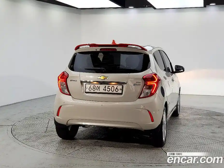 Chevrolet Spark 2015 1.0 гидро в Москве № 1401746, фото 3