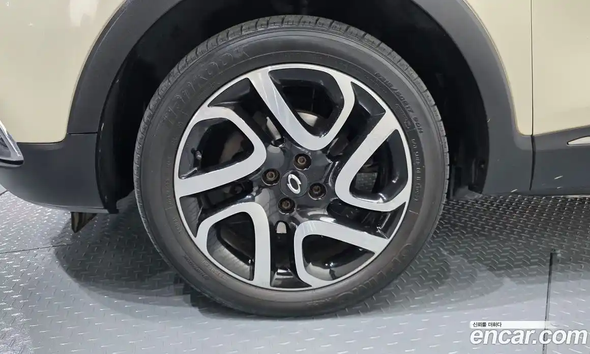 Renault QM3 2015 1.5 гидро в Москве № 1402378, фото 5