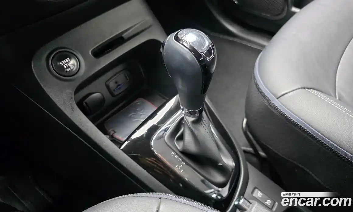 Renault QM3 2015 1.5 гидро в Москве № 1402378, фото 9