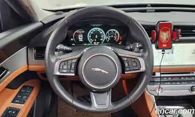 Jaguar XF 2018 2.0 гидро в Москве № 1403754, миниатюра 12