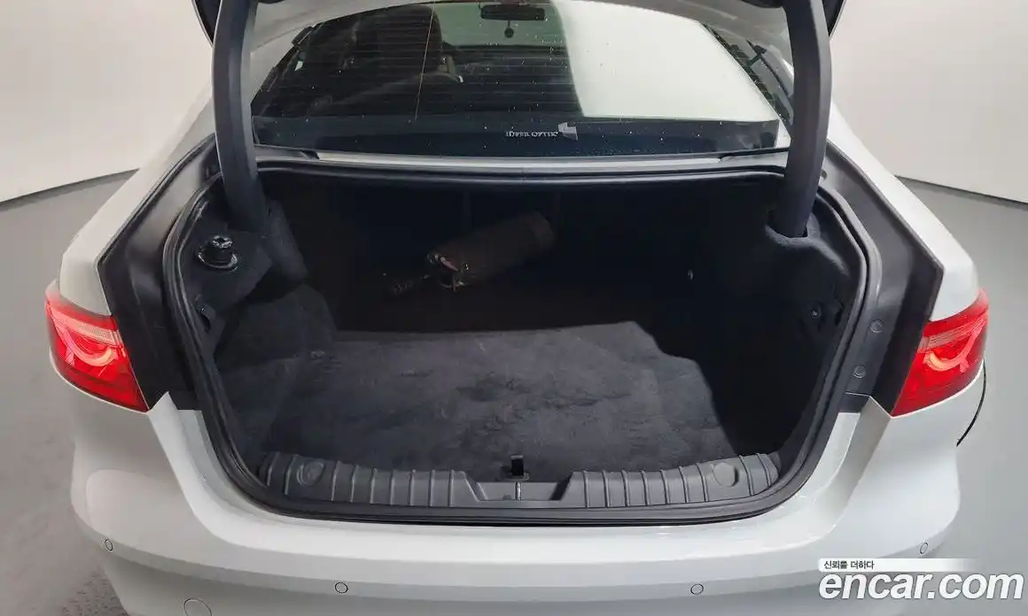 Jaguar XF 2018 2.0 гидро в Москве № 1403754, фото 18