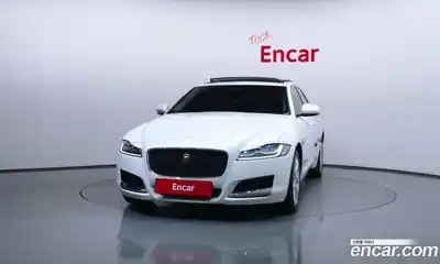 Jaguar XF 2018 2.0 гидро в Москве № 1403754, миниатюра 3