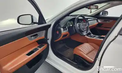 Jaguar XF 2018 2.0 гидро в Москве № 1403754, миниатюра 10