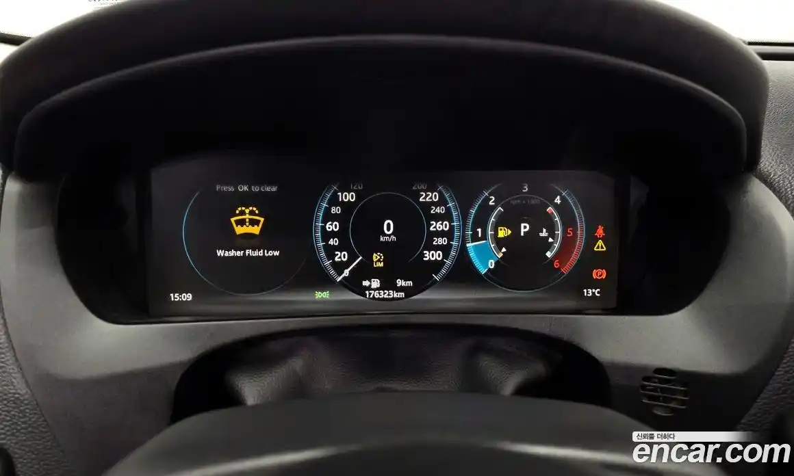 Jaguar F-Pace 2016 2.0 гидро в Москве № 1404536, фото 8